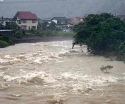 بارندگی و طغیان رودخانه ها، شهر های شمال شرق ژاپن را زیر آب برد