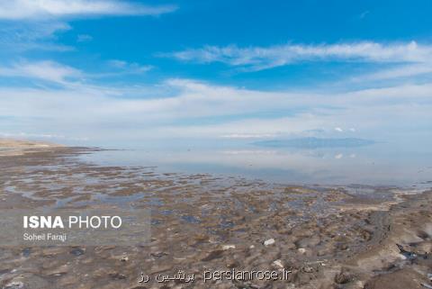 اجرای پروژه های آبرسانی راهكار كاهش تبخیر آب دریاچه ارومیه